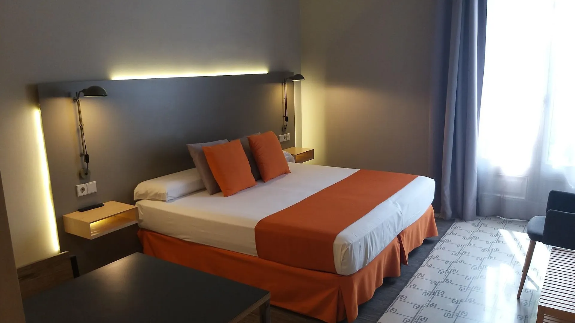 Casa Abamita Aparthotel Barcelona 3*,